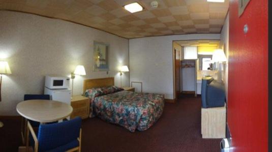 Room image 3